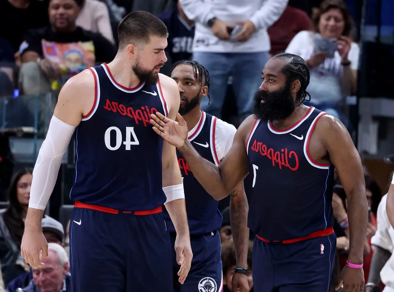 关于快船关键时刻失误不断，球队憾负对手，大学什么.的信息