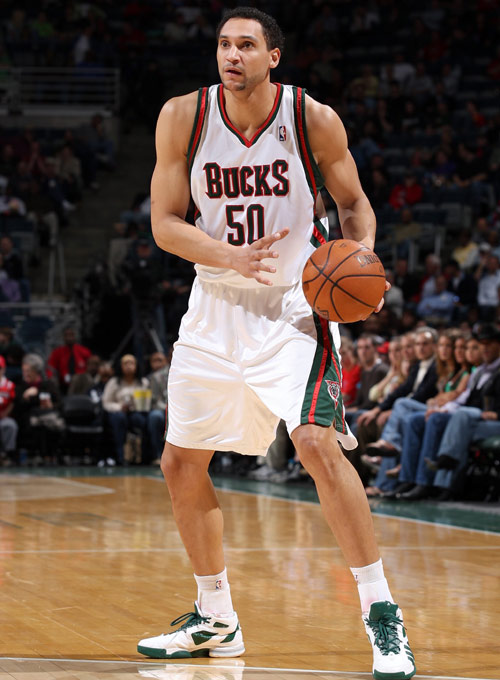 包含雄鹿队防守崩盘，惨遭对手狂轰猛炸，必须浏览的话系列.的词条