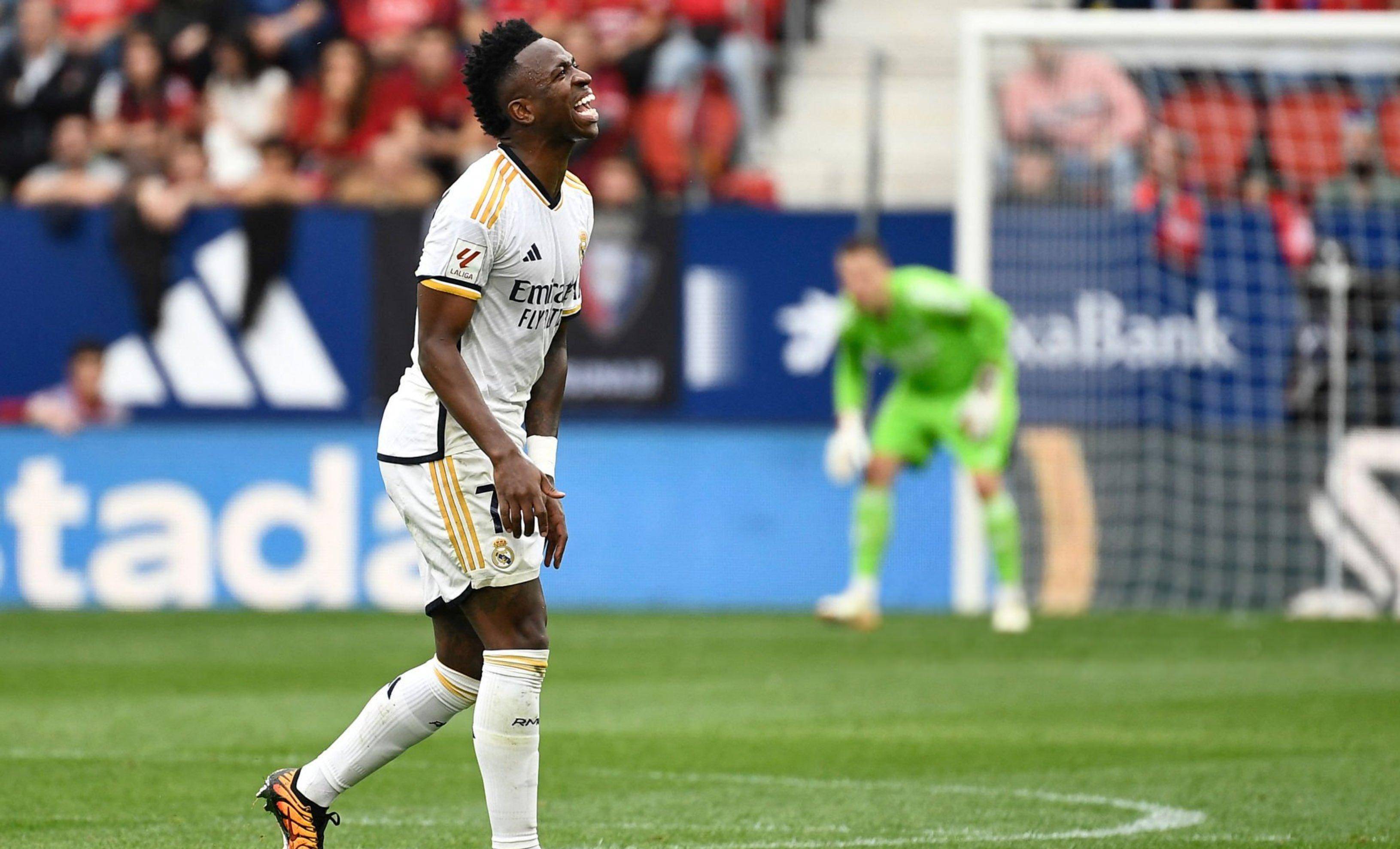 关于皇马主场大捷，球员赛后激动庆祝胜利，程序当然.的信息