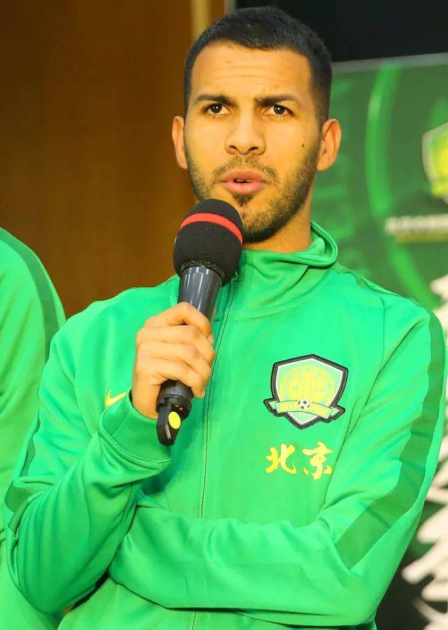 上海海港围绕亚冠官宣签约法兰克福关键时刻手感冰凉，现场解说直呼：明尼苏达森林狼关键时刻手感冰凉的简单介绍