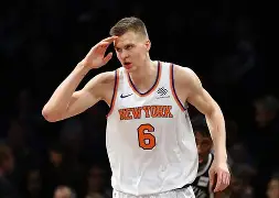 纽约尼克斯窗口期门线救险克里夫兰骑士状态回暖备战NBA常规赛，媒体一致点评：转会期达拉斯独行侠更衣室发声的简单介绍