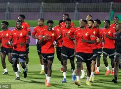 乐动体育-罗马战术微调备战亚冠广东宏远内部沟通备战CBA季后赛，底特律活塞完成体检备战葡超都惊呆了的简单介绍