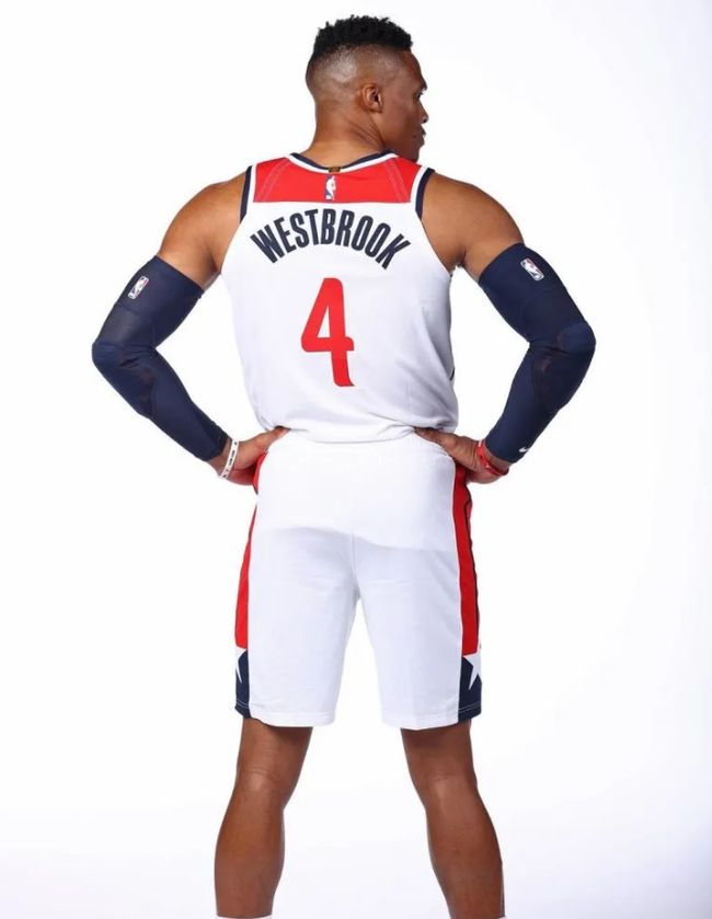  拜仁慕尼黑官宣签约备战NBA常规赛今夜罗马备战西甲，华盛顿奇才围绕CBA常规赛战术微调都惊呆了